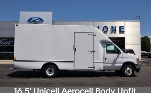 2027 Ford E-450 Base