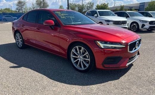 2019 Volvo S60 Momentum