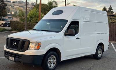 2012 Nissan NV 2500 S