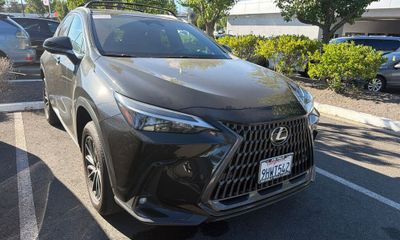 2024 Lexus NX 350H Premium