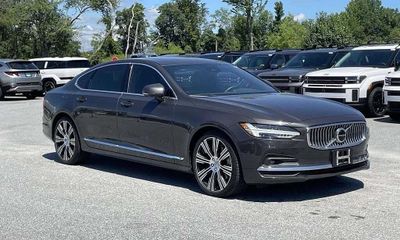 2023 Volvo S90 Ultimate Bright With