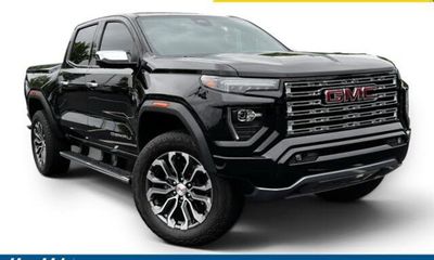 2023 GMC Canyon Denali