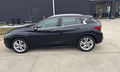 2019 Infiniti QX30 Luxe