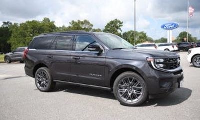 2027 Ford Expedition Platinum