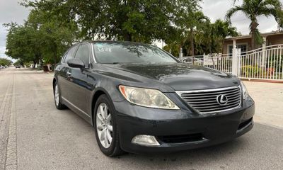 2007 Lexus LS 460