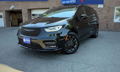 2022 Chrysler Pacifica Touring L