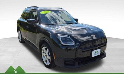 2025 Mini Countryman S E
