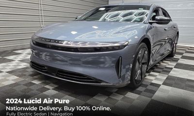 2024 Lucid AIR Pure