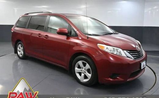 2011 Toyota Sienna LE