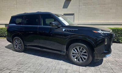 2025 Infiniti QX80 Pure