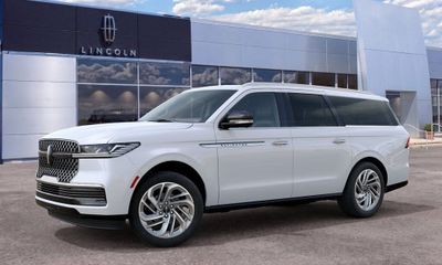 2027 Lincoln Navigator L Reserve
