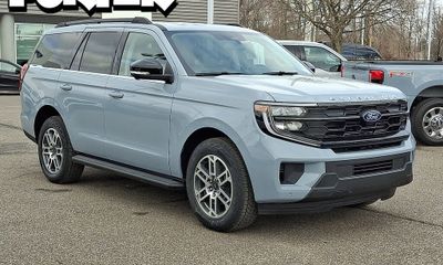 2026 Ford Expedition Active
