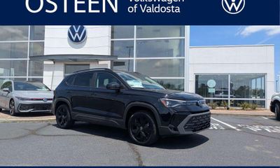 2026 Volkswagen Taos SE Black