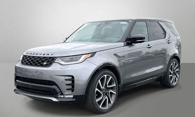2025 Land Rover Discovery P360 Dynamic SE
