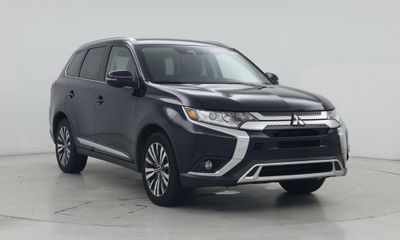 2020 Mitsubishi Outlander SE