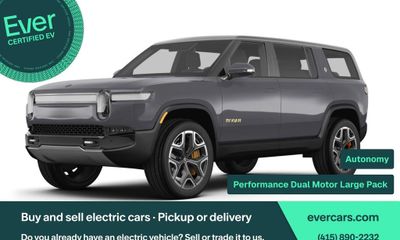 2025 Rivian R1S Adventure