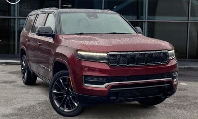2025 Jeep Grand Wagoneer Series II