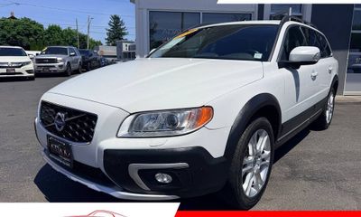 2016 Volvo XC70 SV35 Platinum