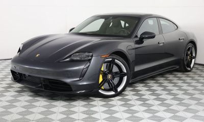 2020 Porsche Taycan Turbo S
