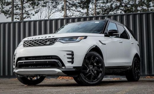 2025 Land Rover Discovery P300 Dyanmic SE