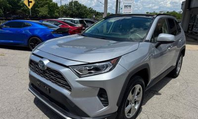2020 Toyota RAV4 Limited HV