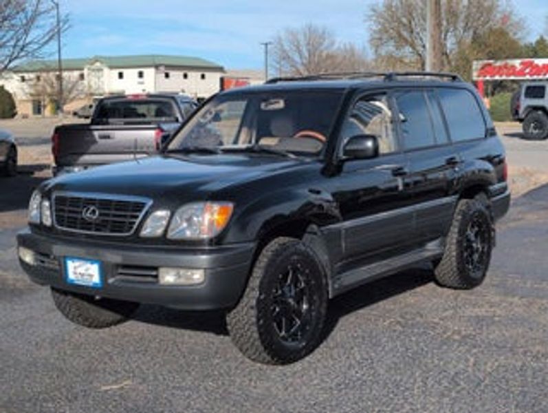 2000 Lexus LX — a typically priced live listing