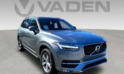 2018 Volvo XC90 Momentum