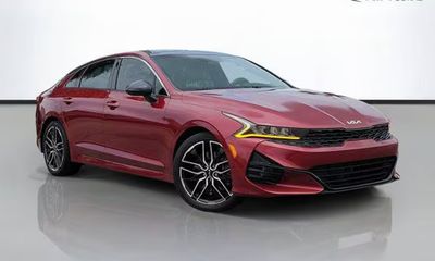 2022 Kia K5 GT