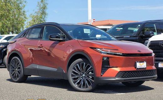 2026 Toyota C-HR SE
