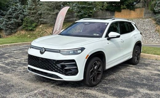 2025 Volkswagen Tiguan 4MOTION SEL Black