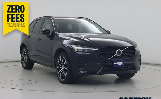 2023 Volvo XC60 Plus Dark