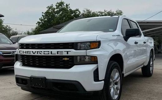 2022 Chevrolet Silverado LTD Custom