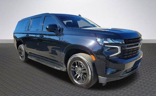 2023 Chevrolet Suburban RST