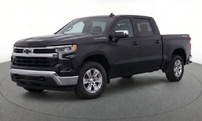 2023 Chevrolet Silverado LT