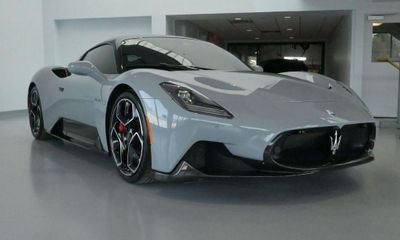 2023 Maserati MC20