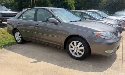 2004 Toyota Camry LE