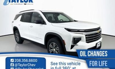 2025 Chevrolet Traverse LT