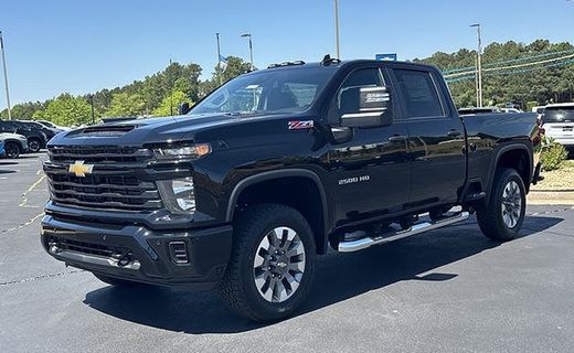 2026 Chevrolet Silverado HD Custom