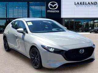 2025 Mazda MAZDA3 Premium Package