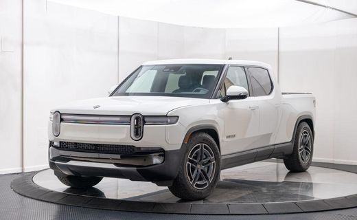 2025 Rivian R1T Adventure