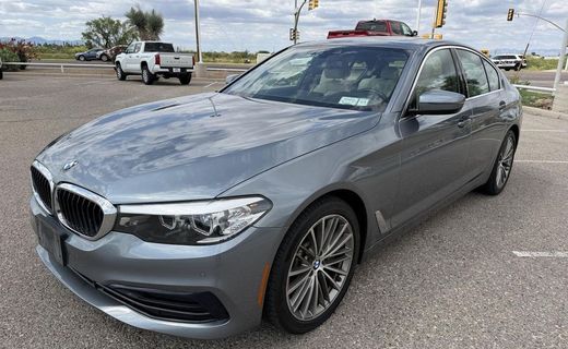 2020 BMW 530I