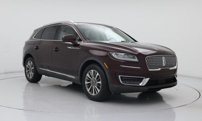 2019 Lincoln Nautilus Select