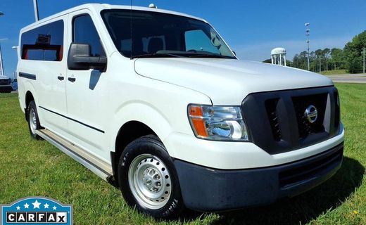 2017 Nissan NV SV V6