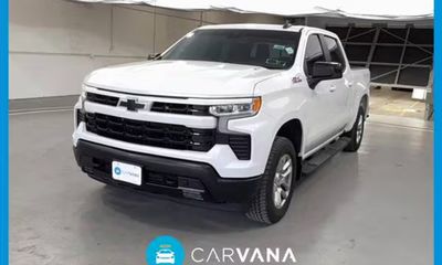 2022 Chevrolet Silverado RST
