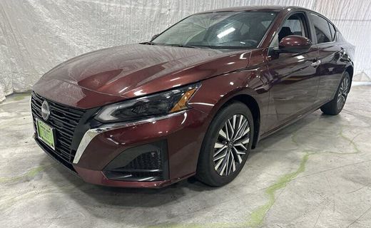 2023 Nissan Altima SV