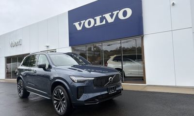 2026 Volvo XC90 Ultra Dark