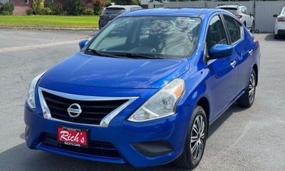 2016 Nissan Versa SV