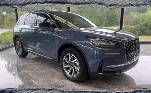 2026 Lincoln Corsair Premiere