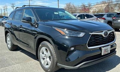 2024 Toyota Highlander XLE