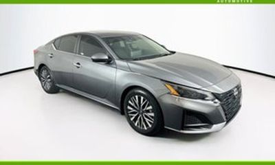 2023 Nissan Altima SV